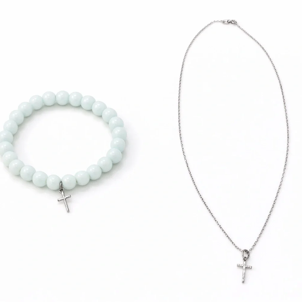 Elegant Silver Necklace and Bracelet Set